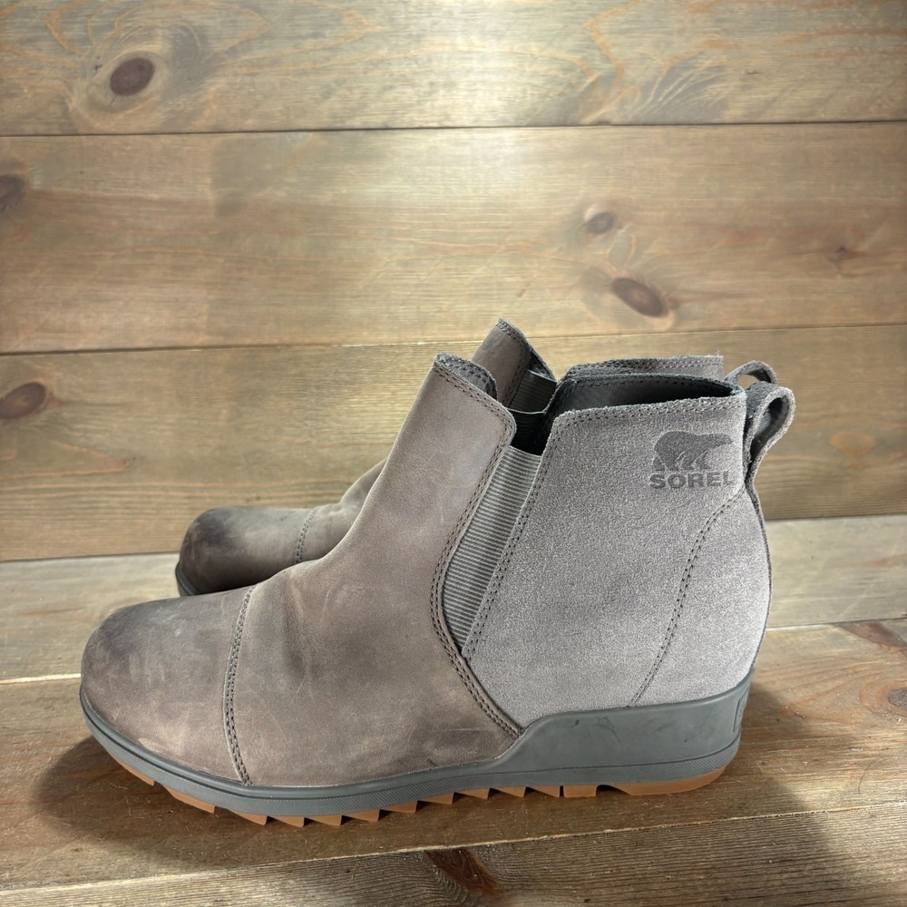 Sorel Evie Womens size 9.5 shoes Gray Suede Waterproof Chelsea Wedge boots